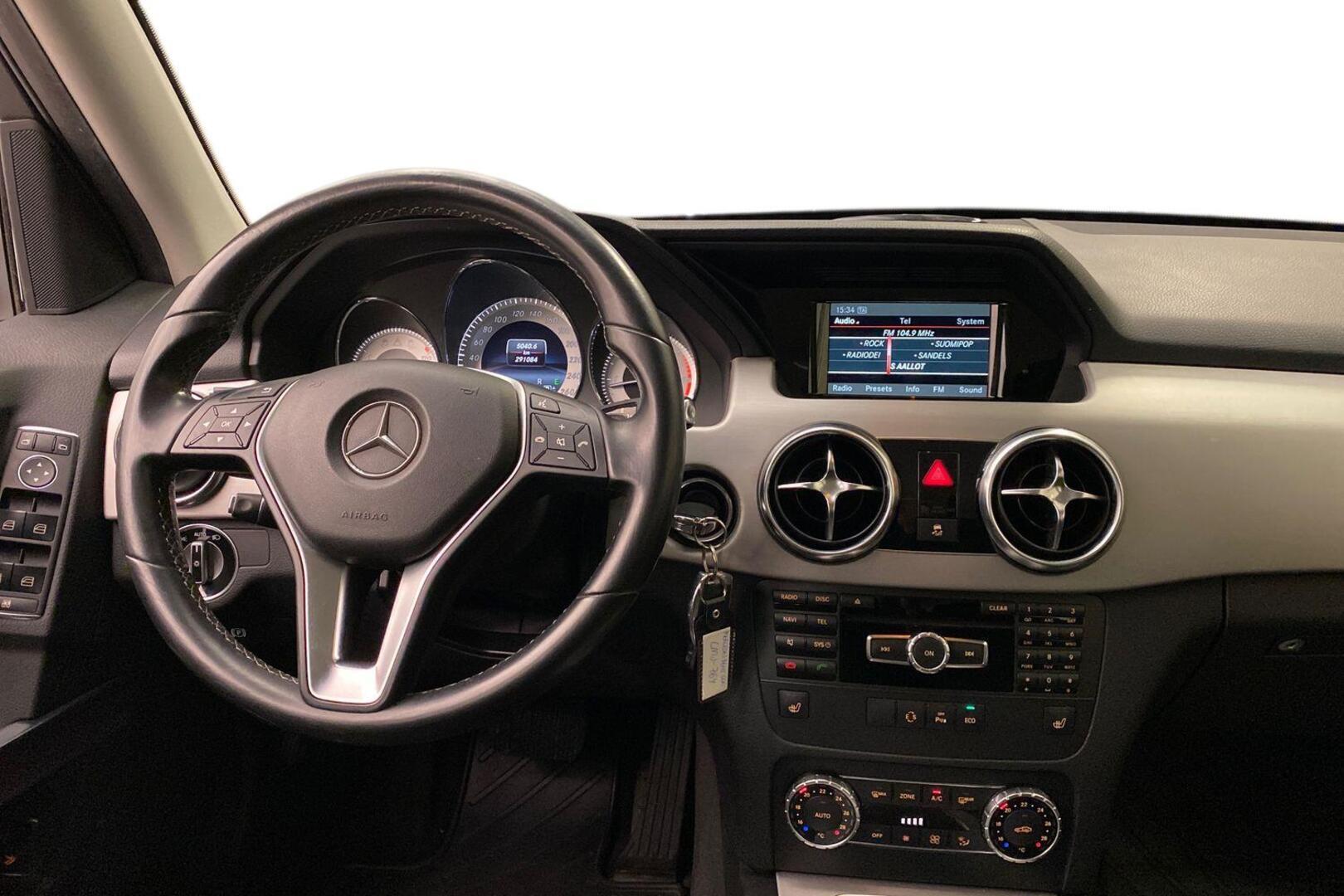 MERCEDES-BENZ GLK 2013