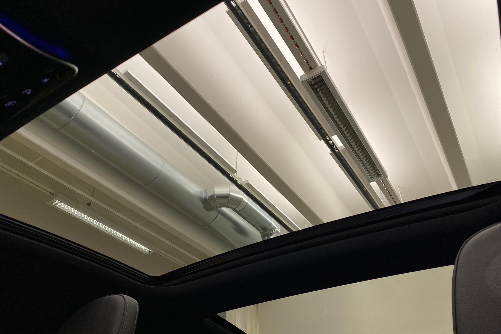 MERCEDES-BENZ EQE 2022