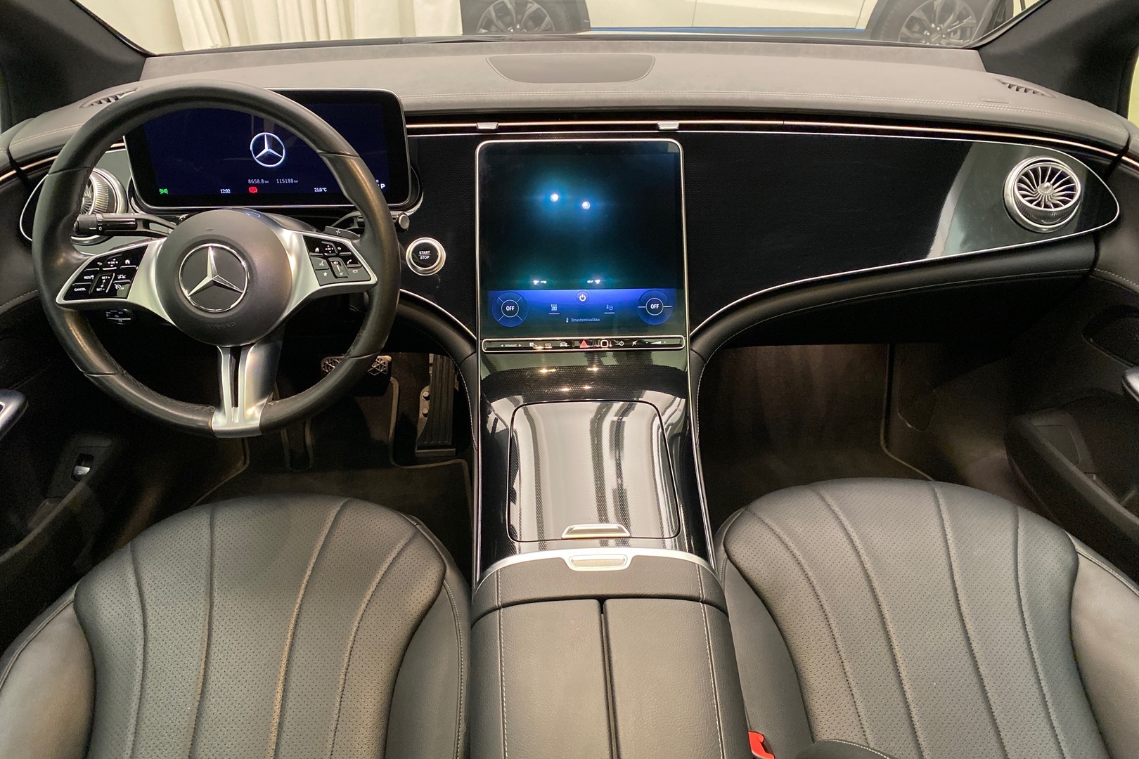 MERCEDES-BENZ EQE 2022