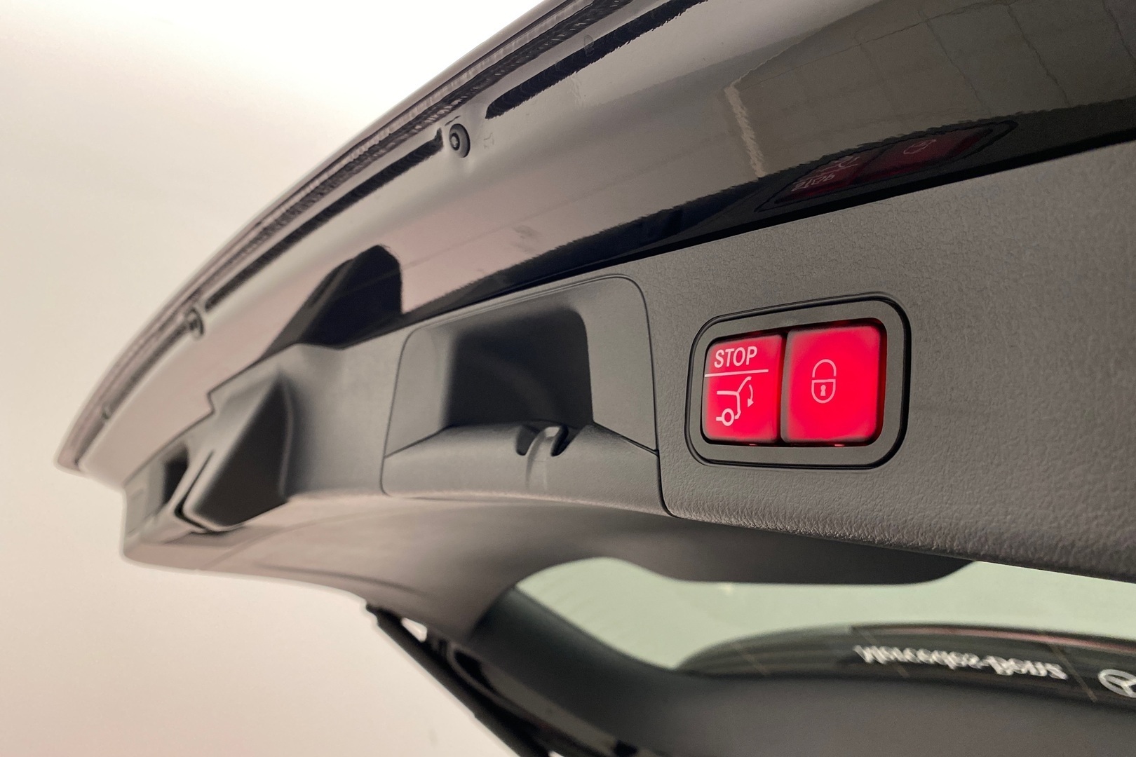 MERCEDES-BENZ EQB 2024