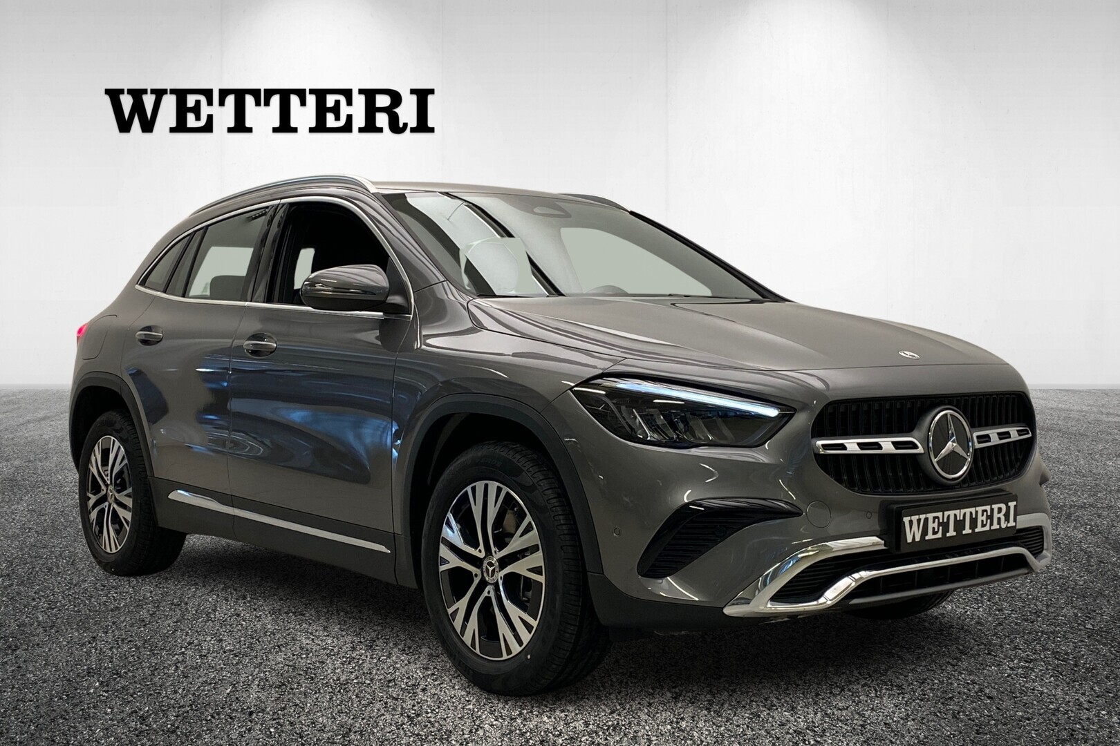 MERCEDES-BENZ GLA 2025