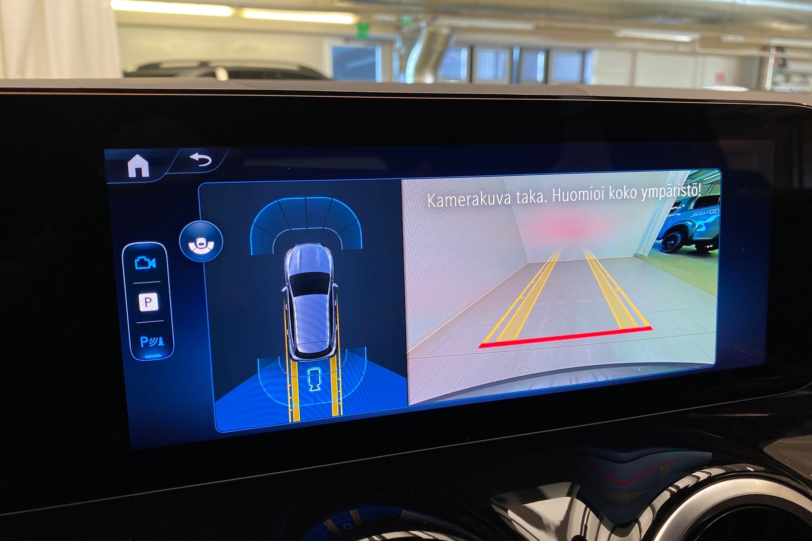 MERCEDES-BENZ GLA 2025