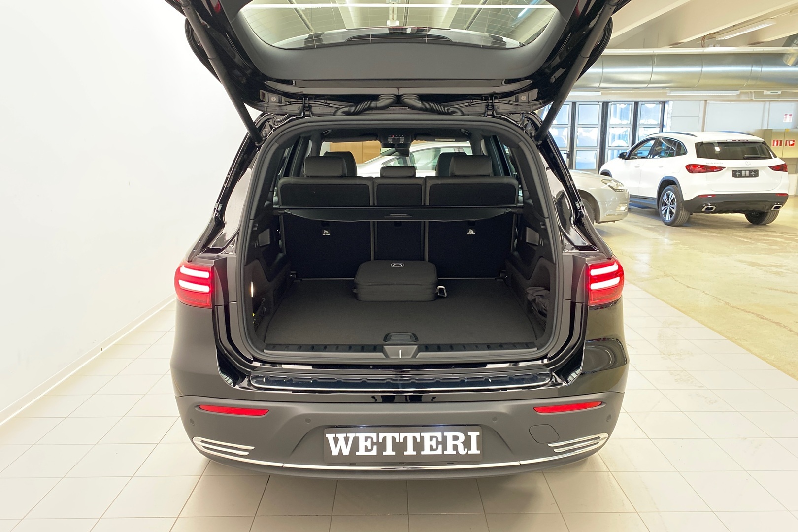 MERCEDES-BENZ EQB 2024