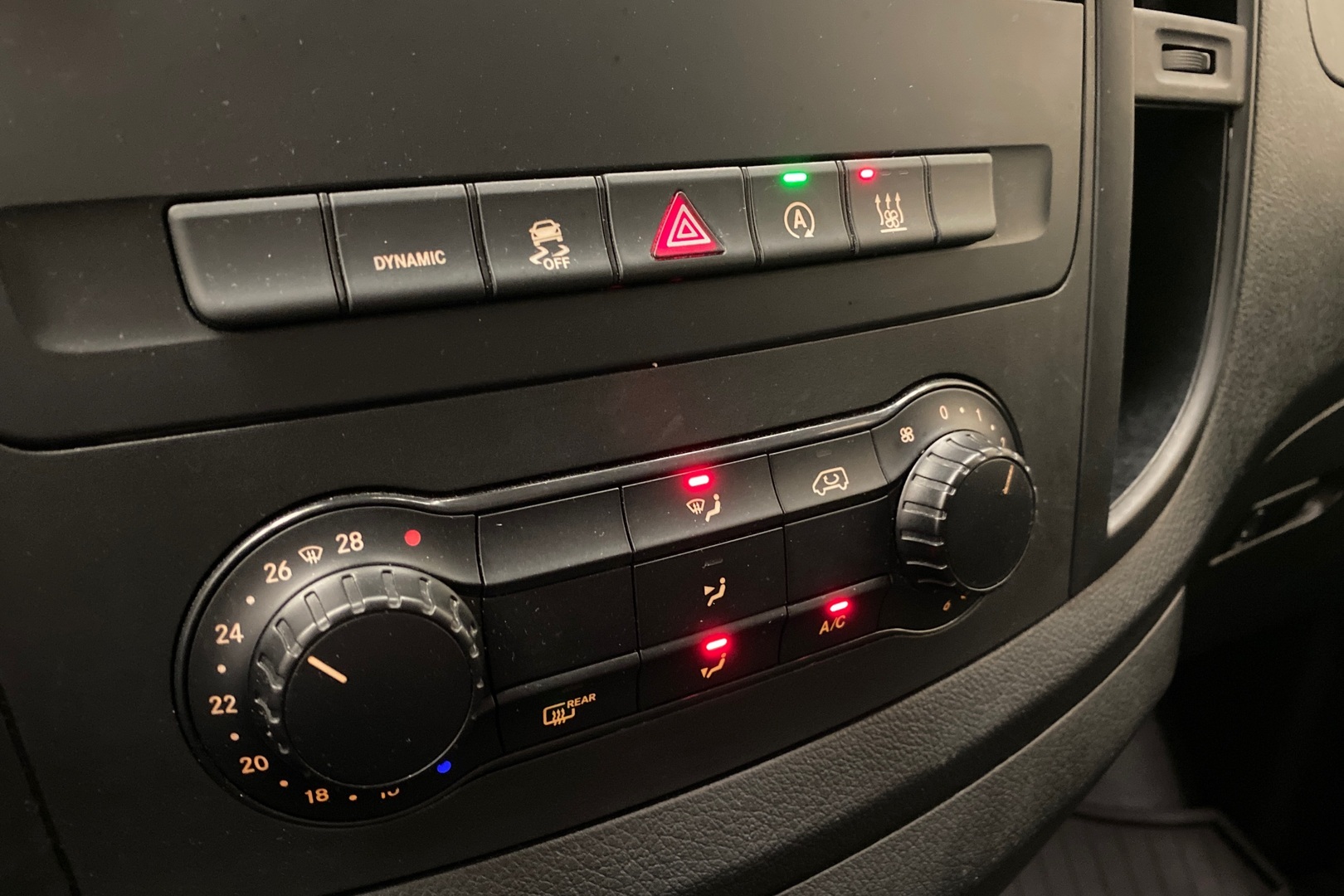 MERCEDES-BENZ Vito 2023