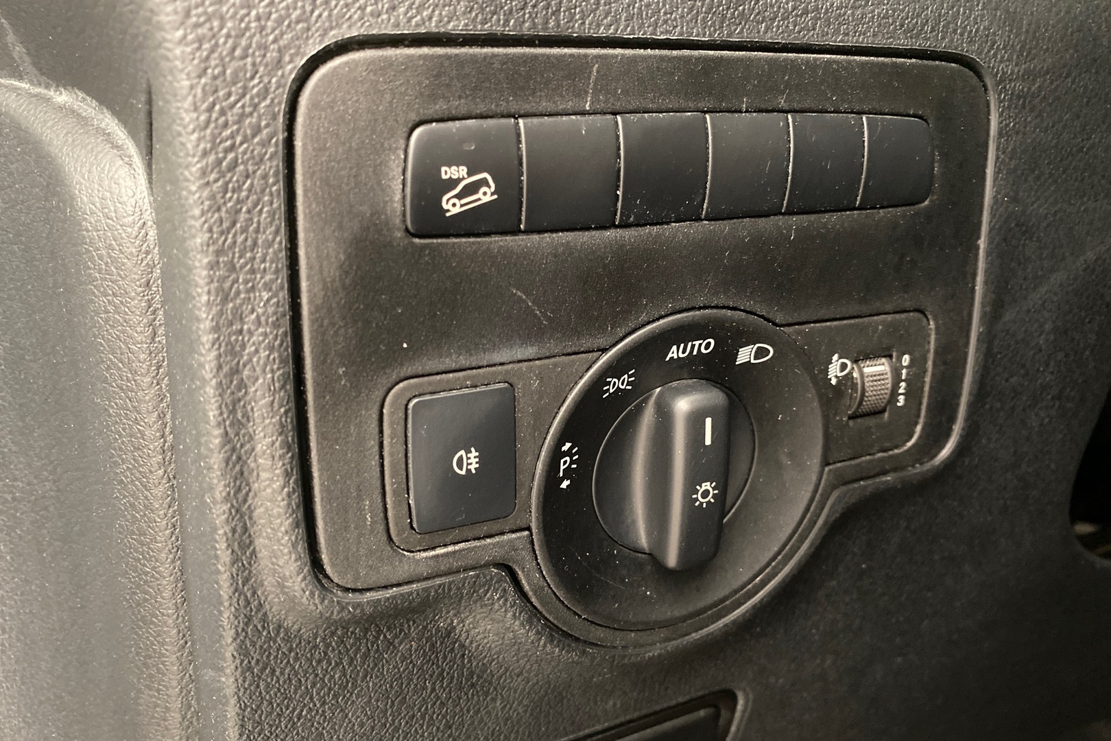 MERCEDES-BENZ Vito 2023