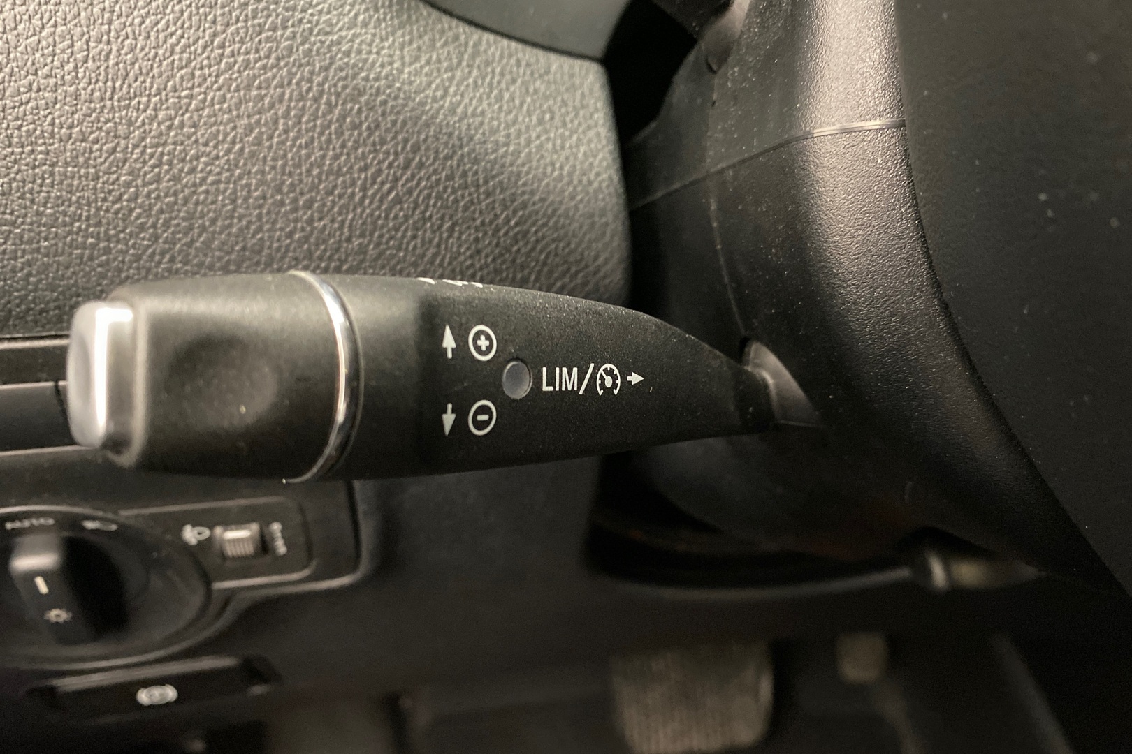 MERCEDES-BENZ Vito 2023