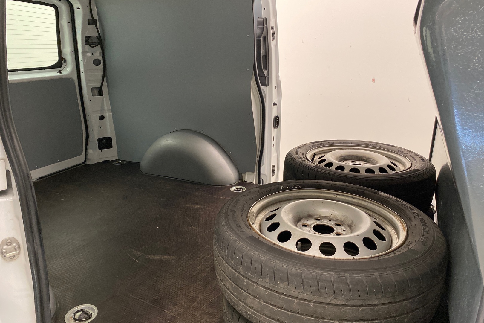 MERCEDES-BENZ Vito 2023