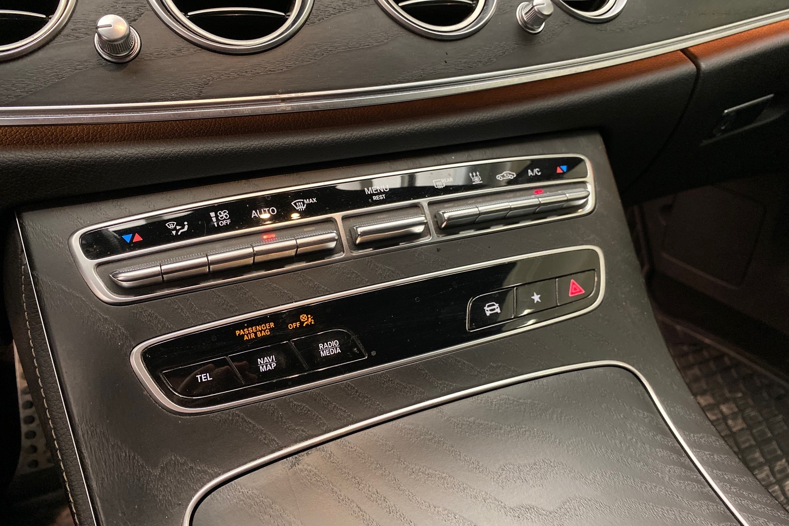 MERCEDES-BENZ E 2021