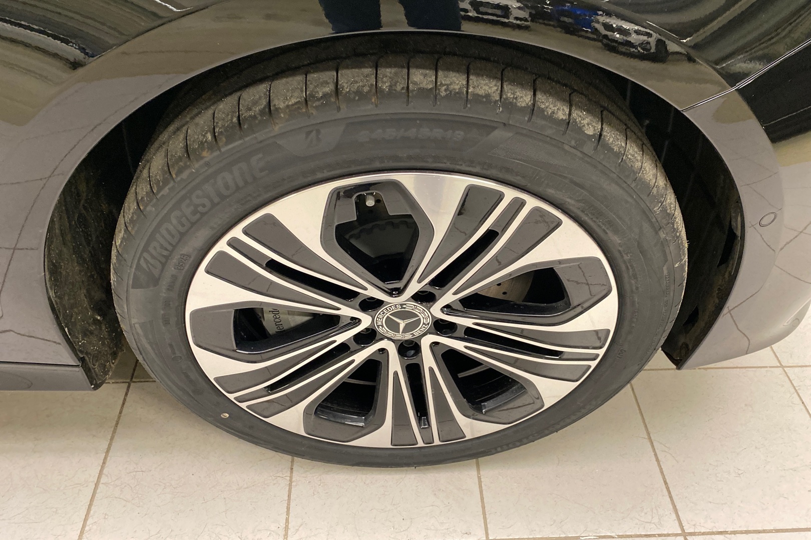 MERCEDES-BENZ E 2025