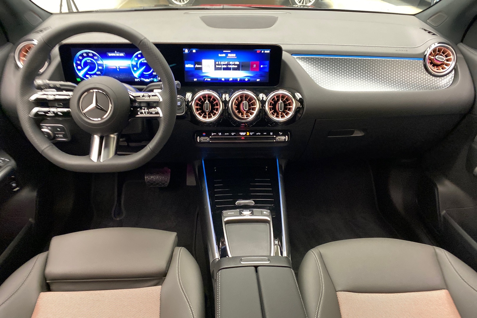 MERCEDES-BENZ EQA 2026