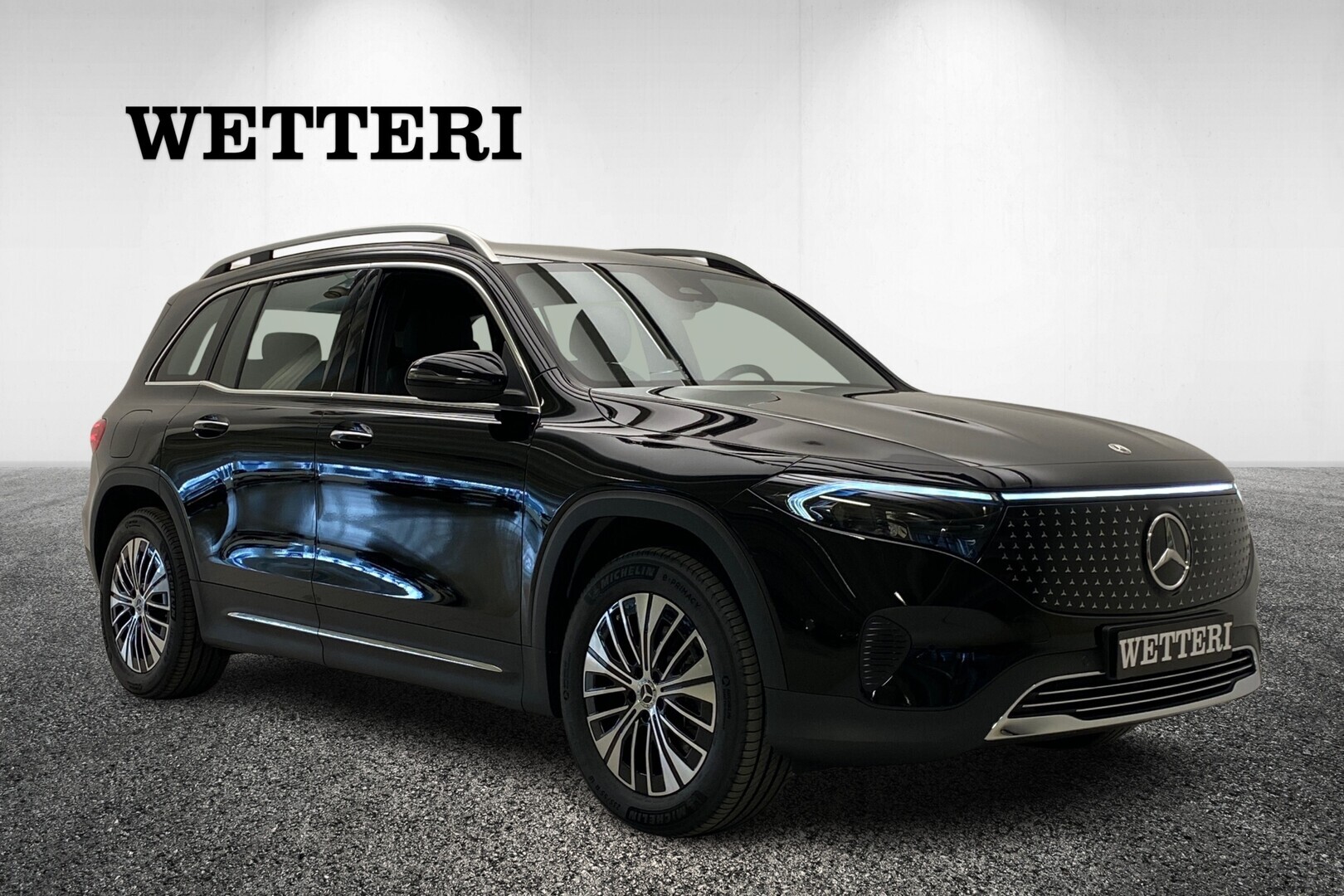 MERCEDES-BENZ EQB 2025