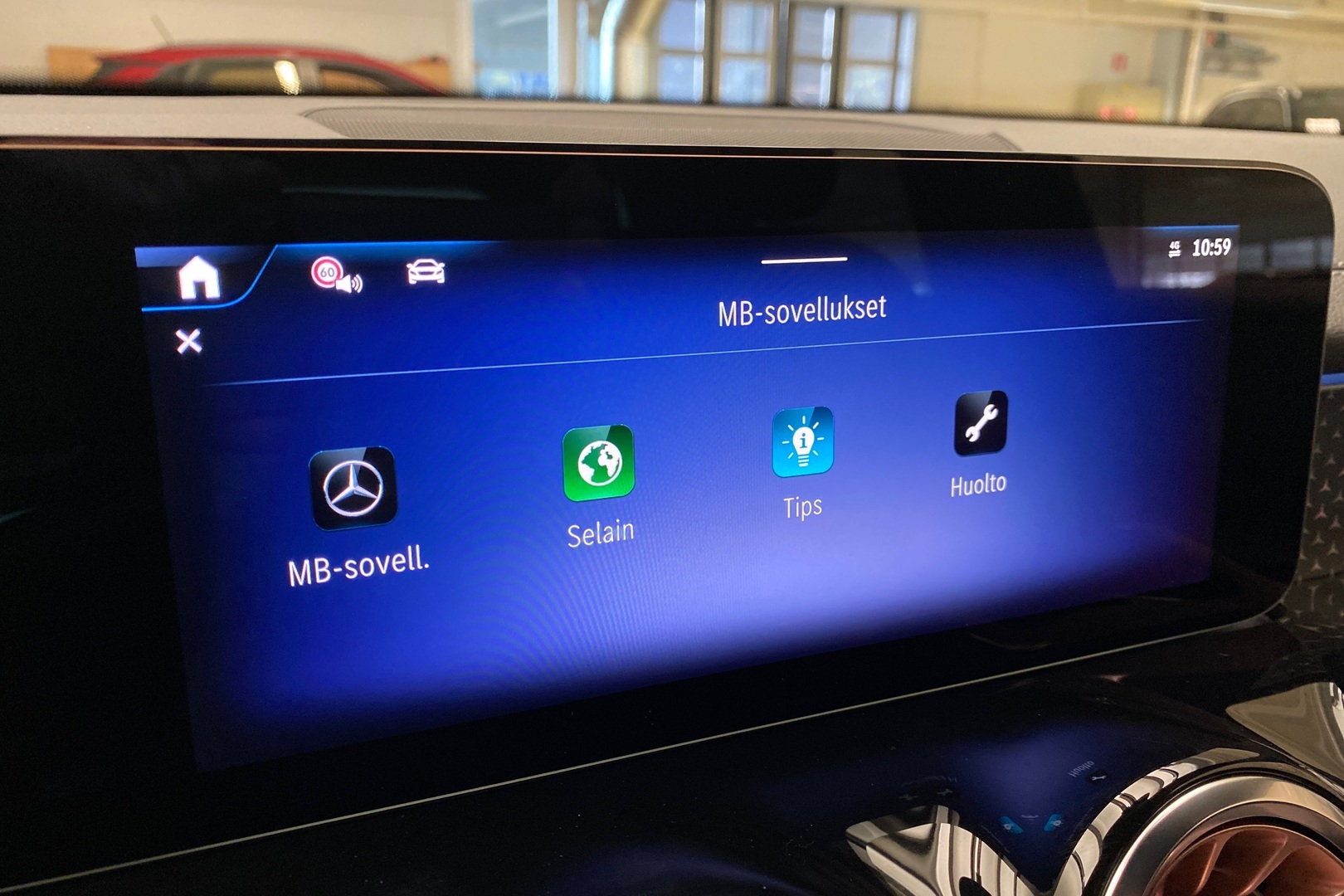 MERCEDES-BENZ EQB 2025