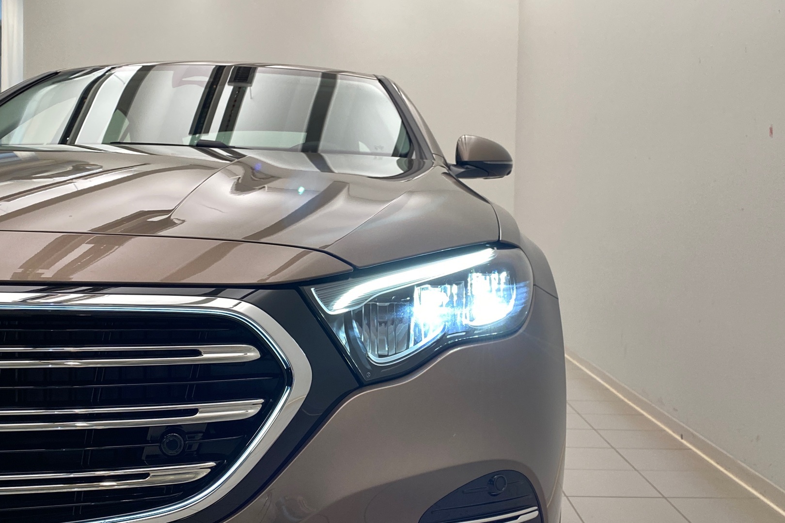 MERCEDES-BENZ E 2026