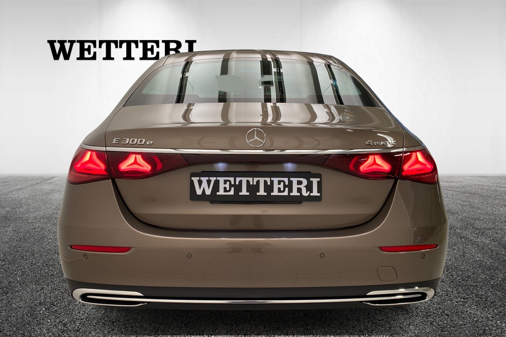 MERCEDES-BENZ E 2026