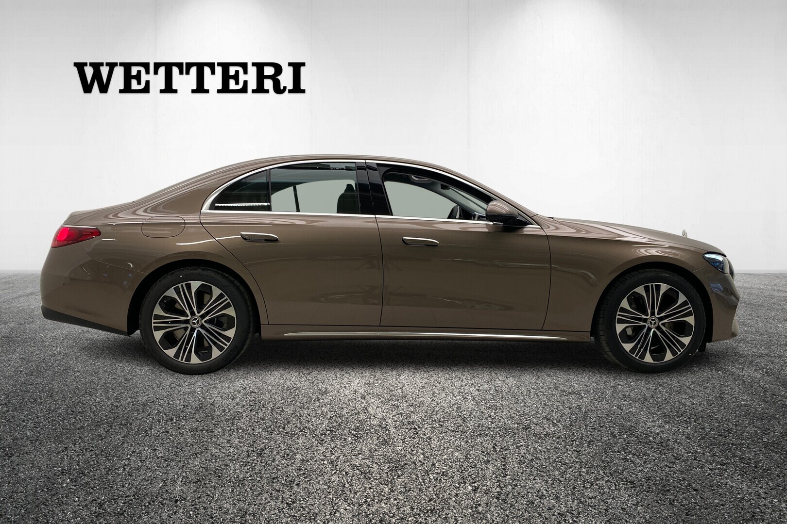 MERCEDES-BENZ E 2026