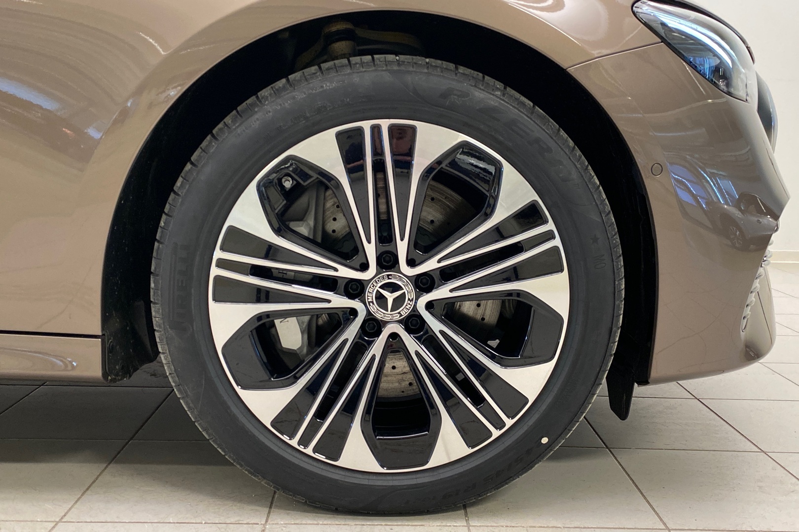 MERCEDES-BENZ E 2026