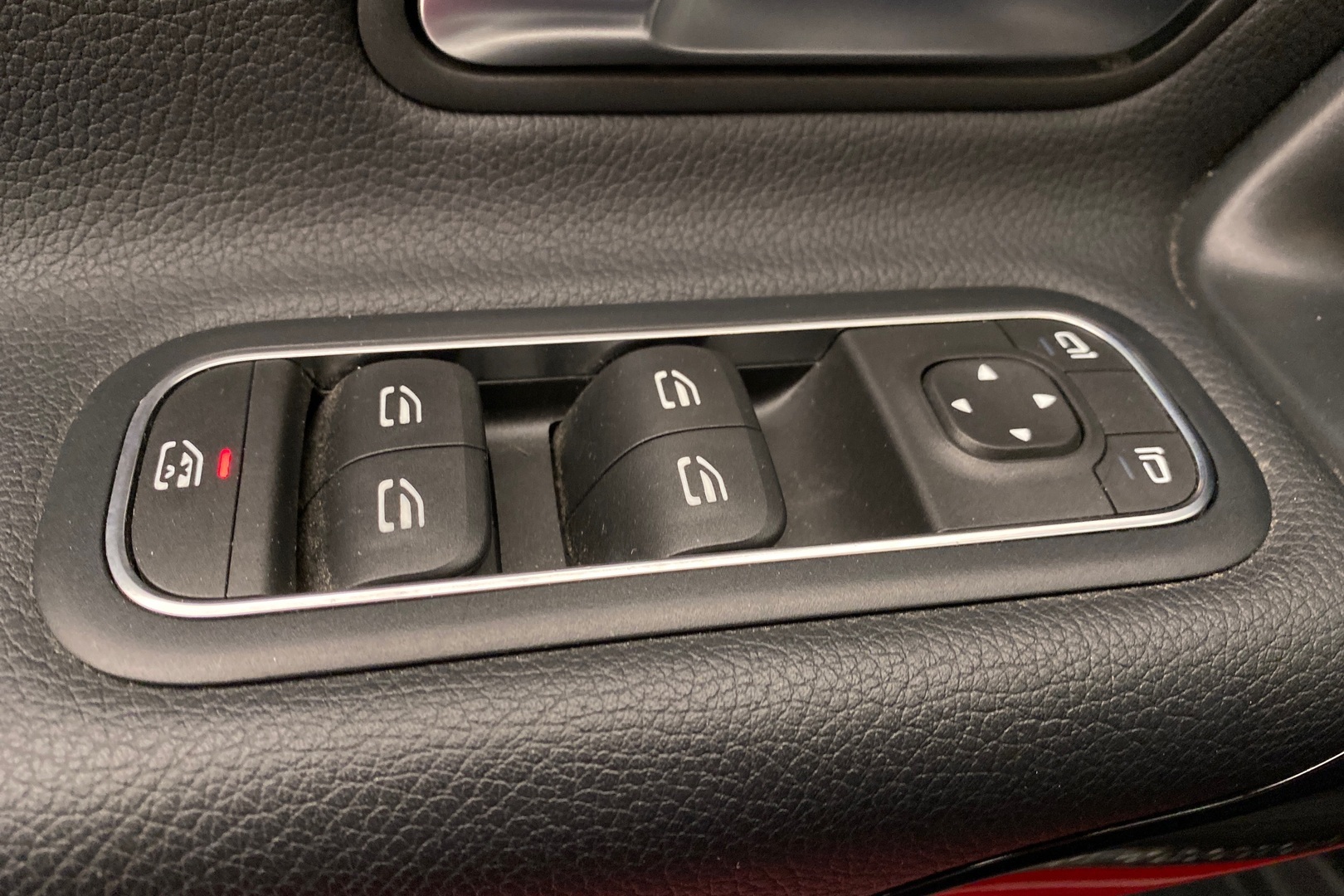 MERCEDES-BENZ A 2019