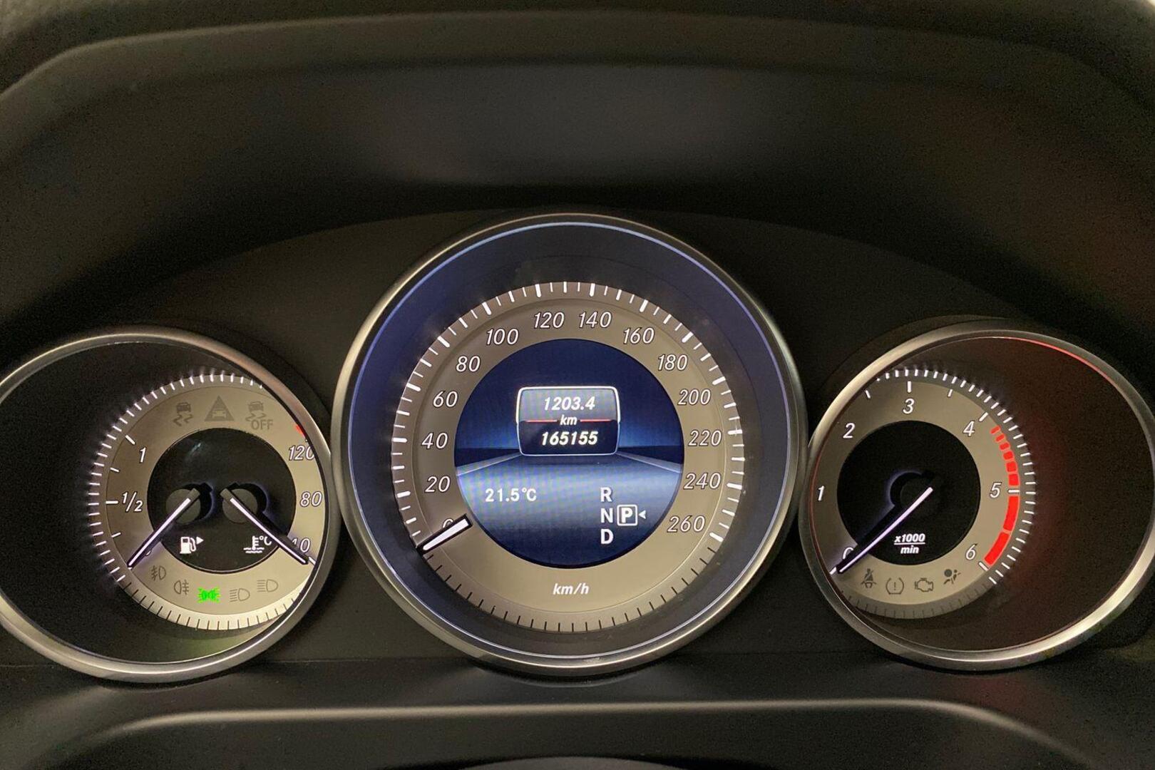 MERCEDES-BENZ E 2014