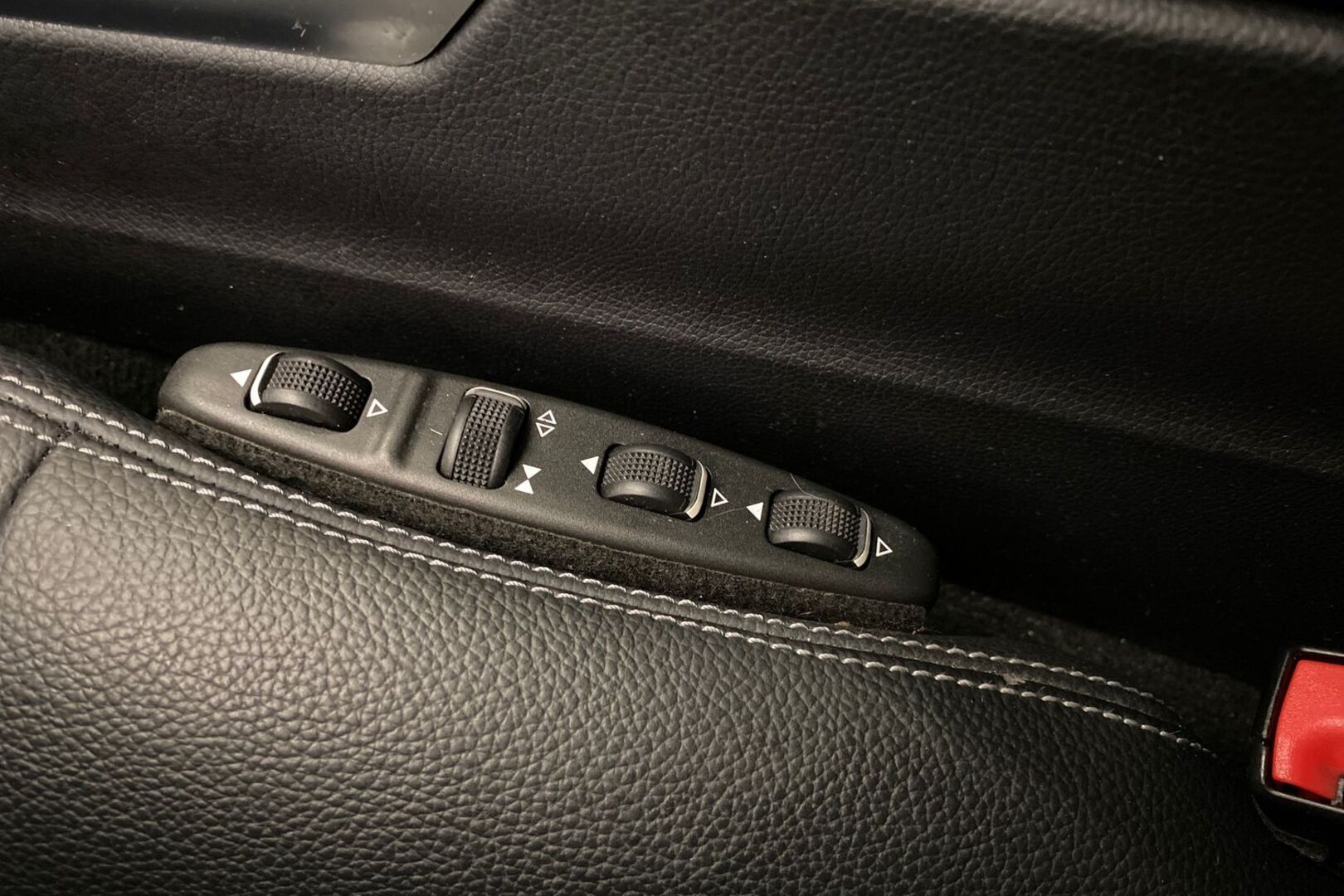 MERCEDES-BENZ E 2014