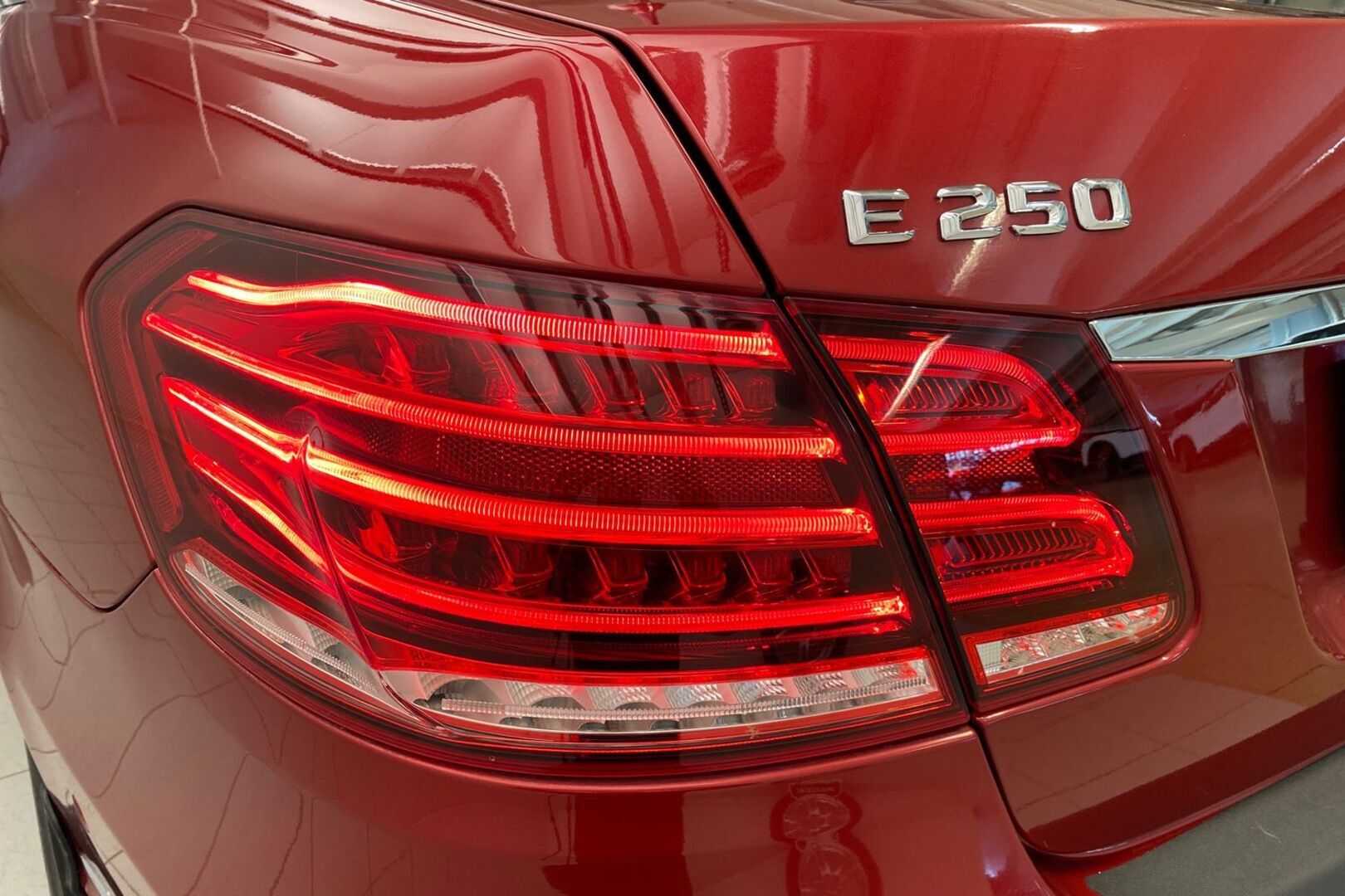 MERCEDES-BENZ E 2014
