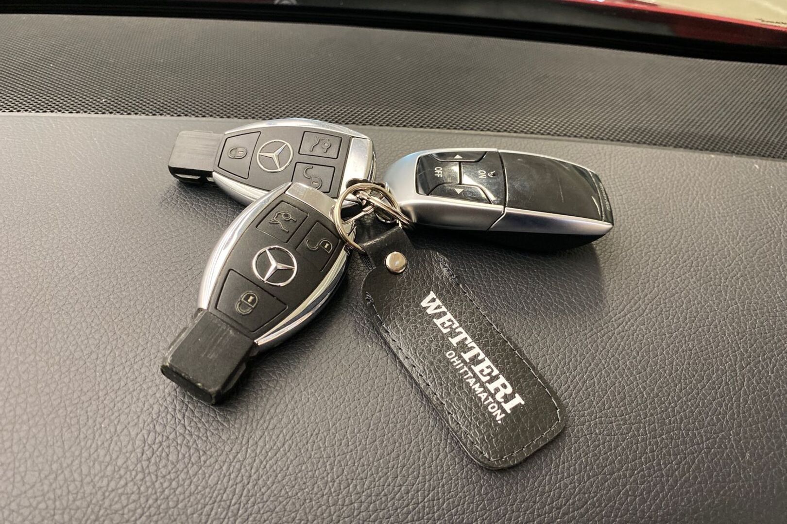 MERCEDES-BENZ E 2014