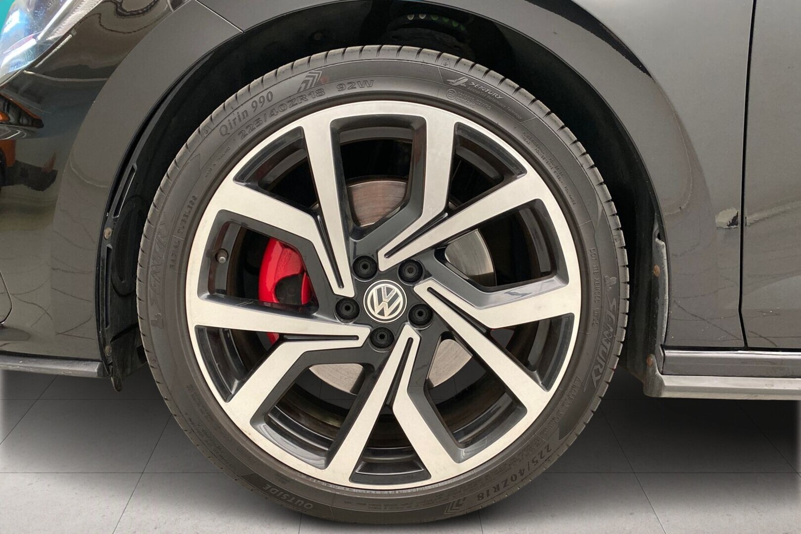 VOLKSWAGEN Polo 13