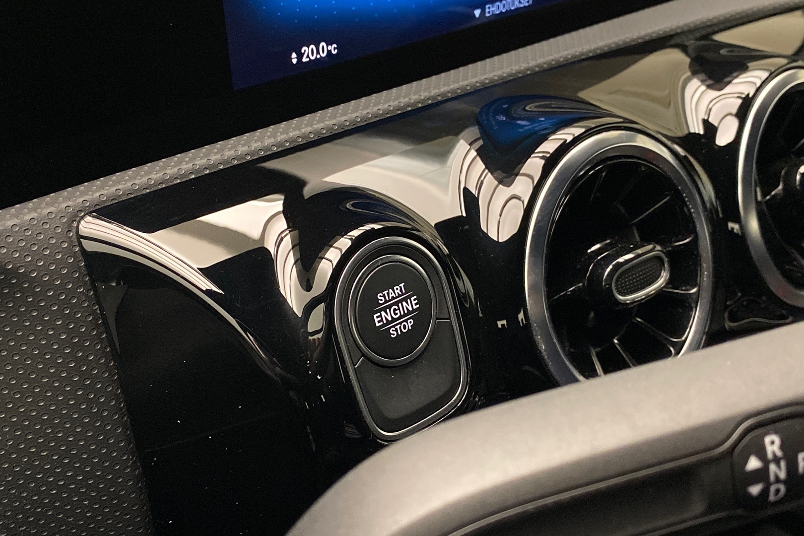 MERCEDES-BENZ CLA 2022