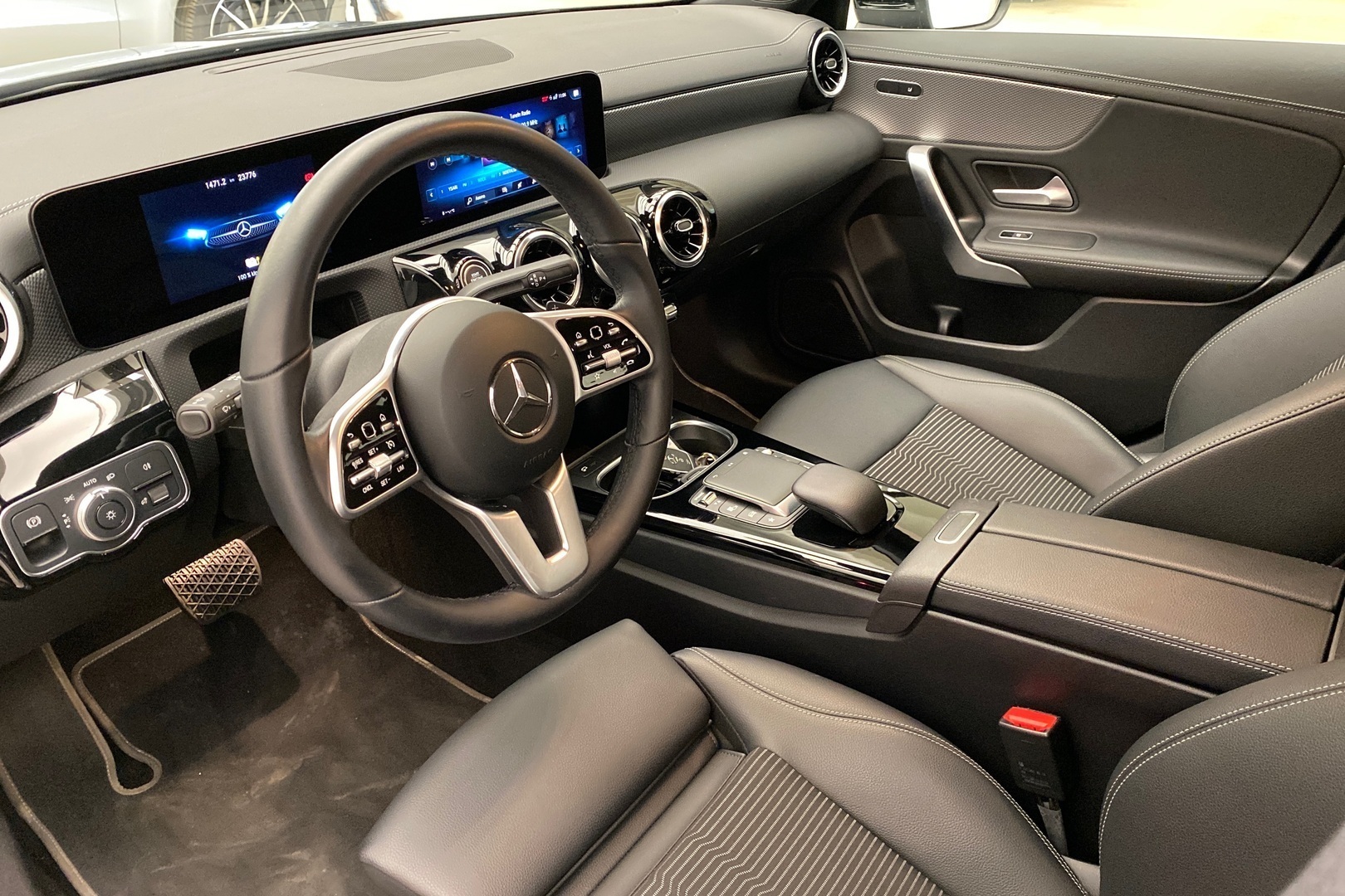 MERCEDES-BENZ CLA 2022