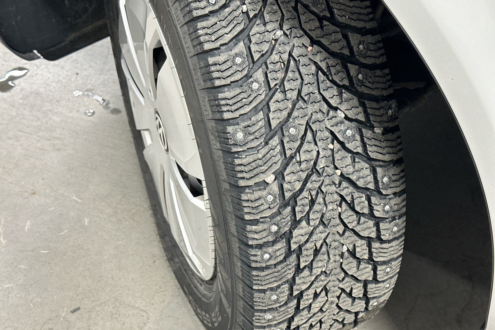 VOLKSWAGEN Transporter 2024