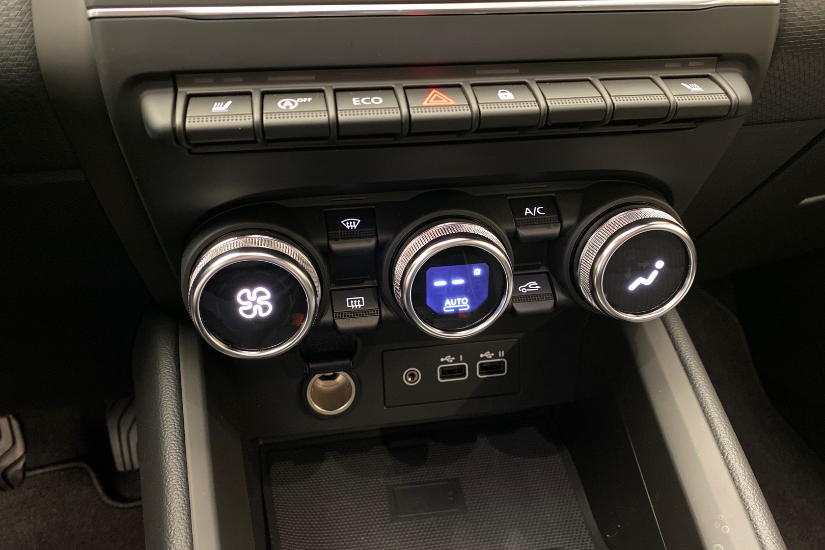 MITSUBISHI Colt 2025