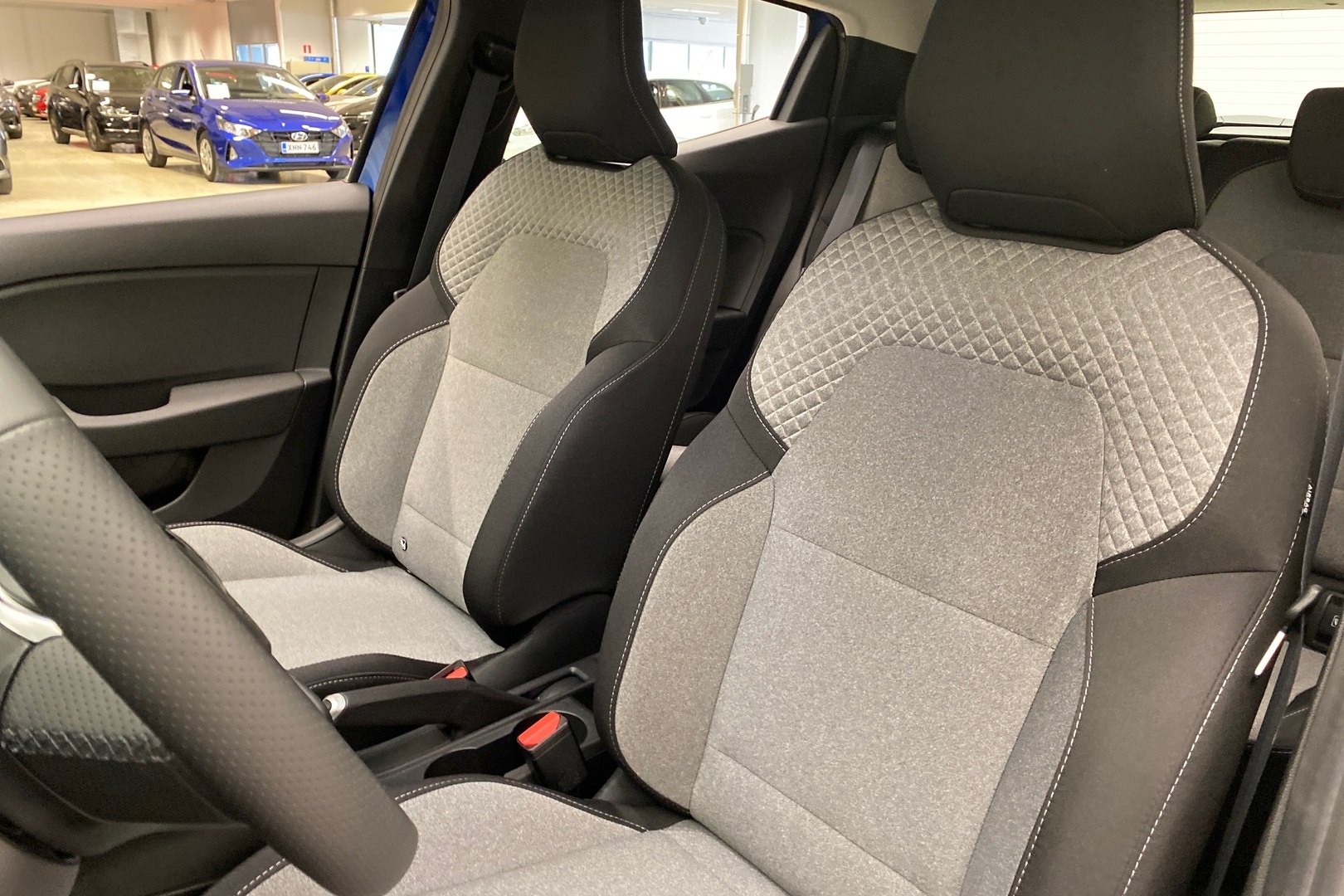 MITSUBISHI Colt 2025