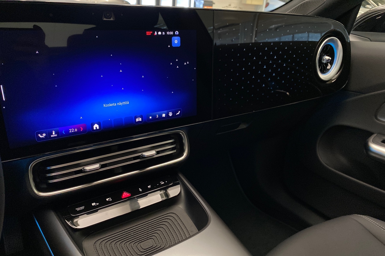 MERCEDES-BENZ CLA 2025