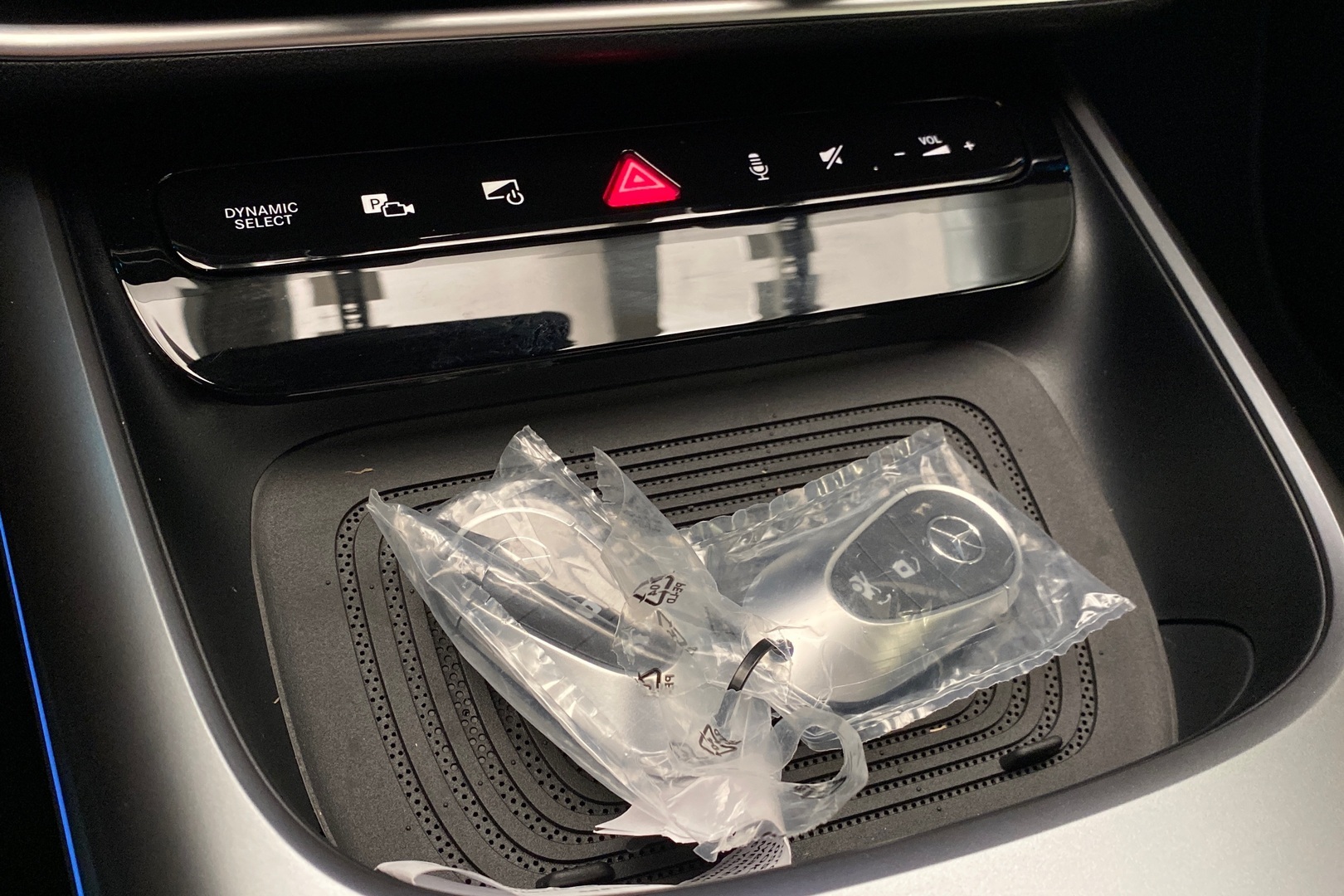 MERCEDES-BENZ CLA 2025