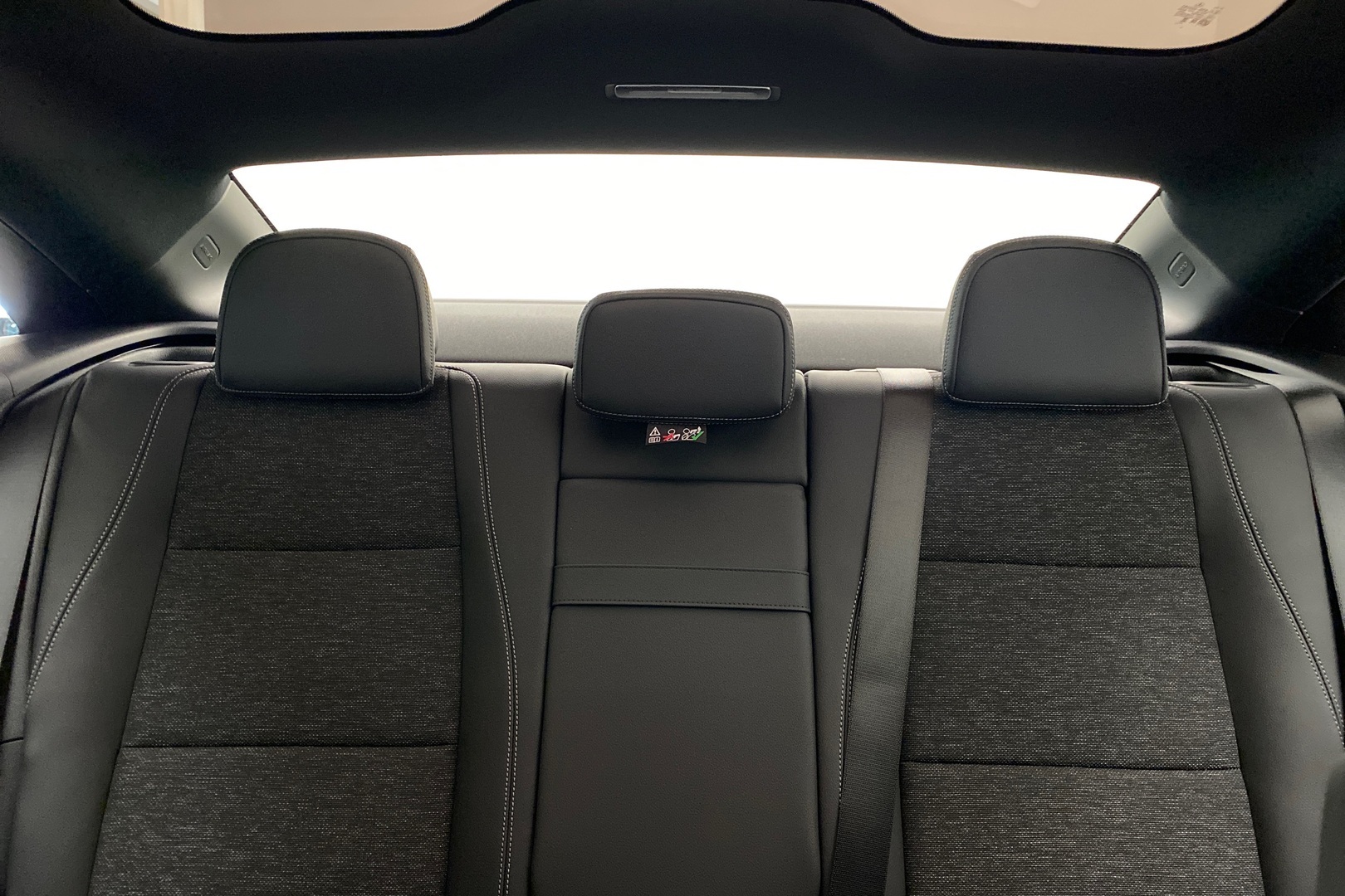 MERCEDES-BENZ CLA 2025