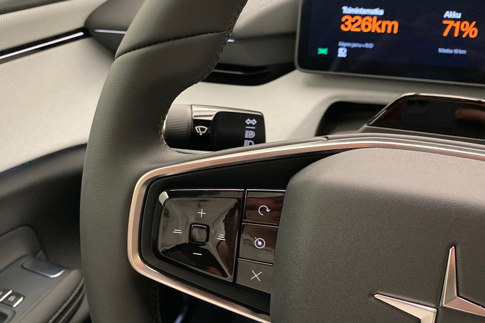 POLESTAR 4 2026