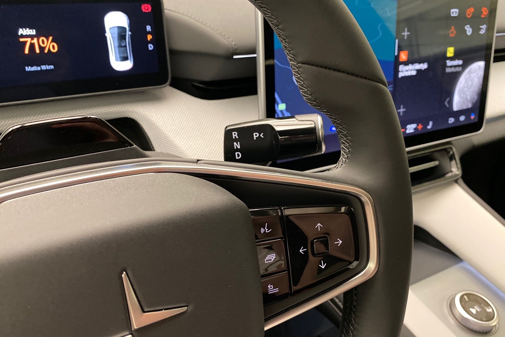 POLESTAR 4 2026
