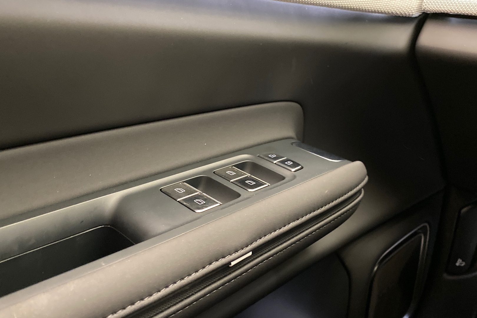 POLESTAR 4 2026