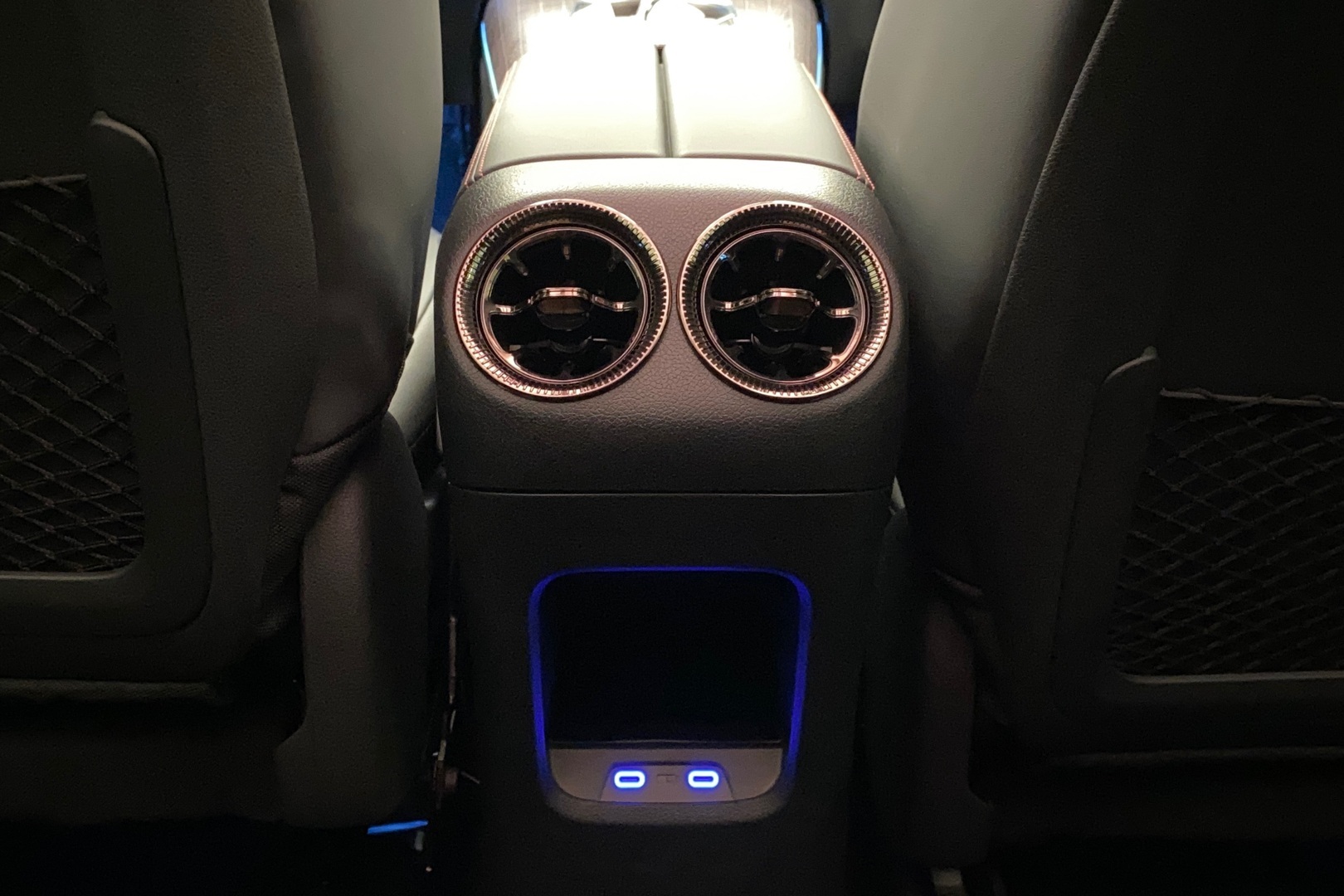 MERCEDES-BENZ GLB 2026