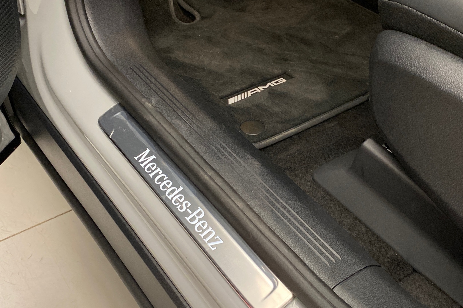 MERCEDES-BENZ GLB 2026