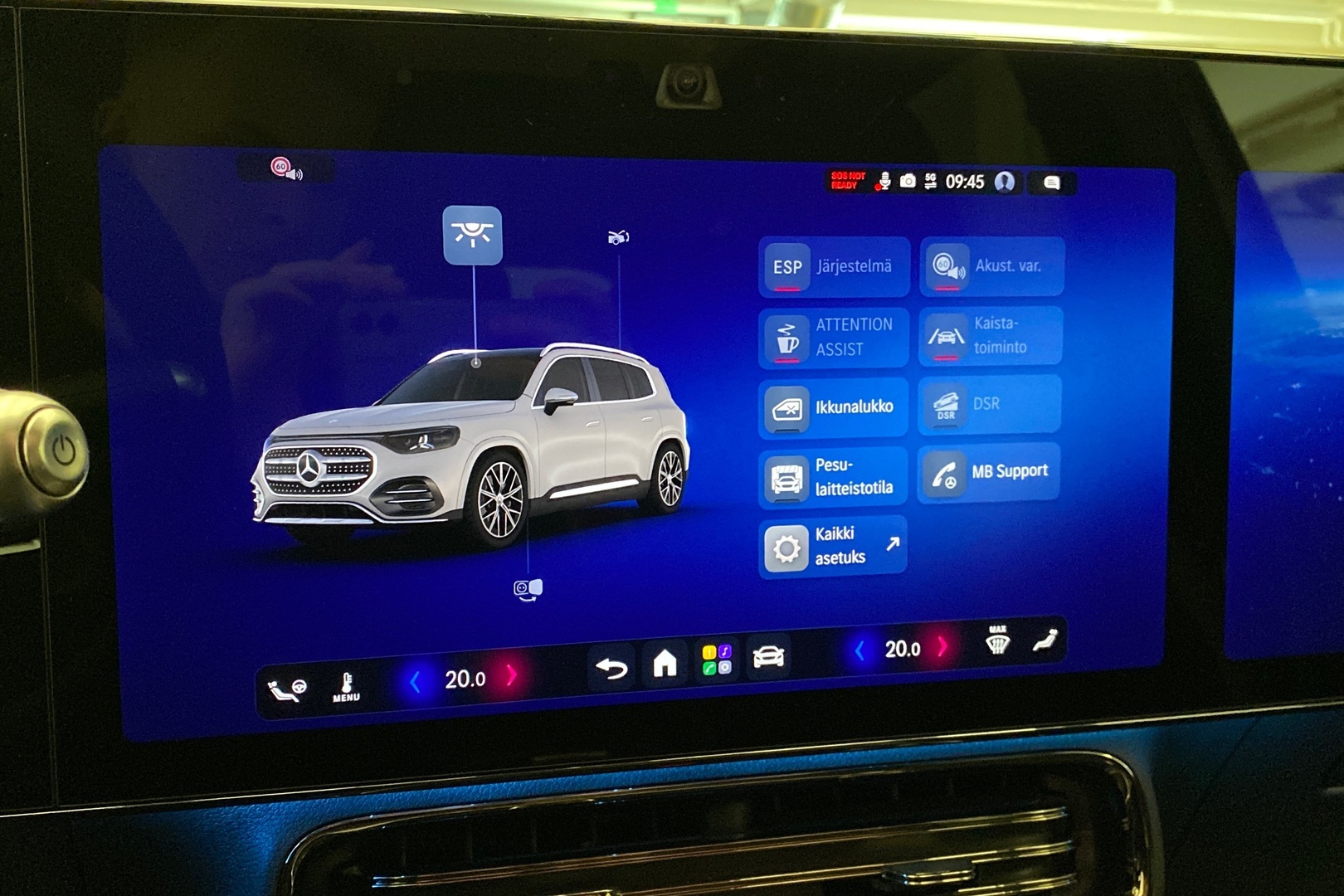 MERCEDES-BENZ GLB 2026