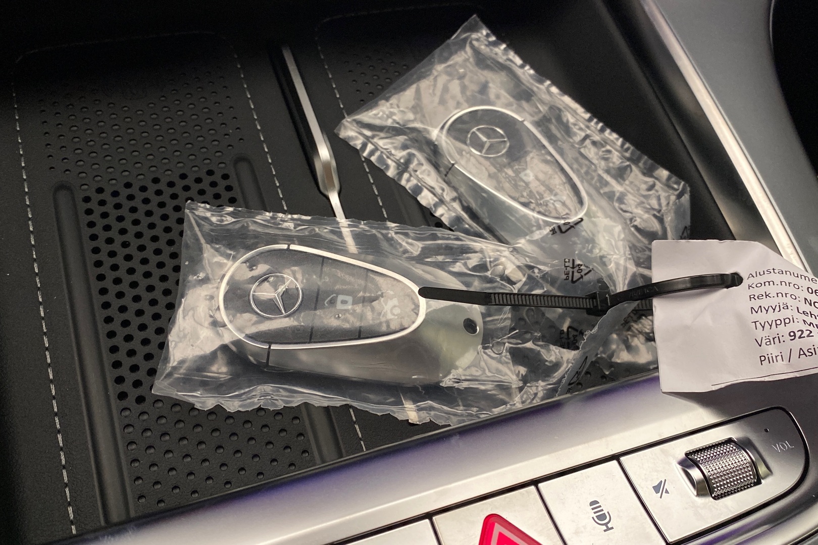 MERCEDES-BENZ GLC 2026