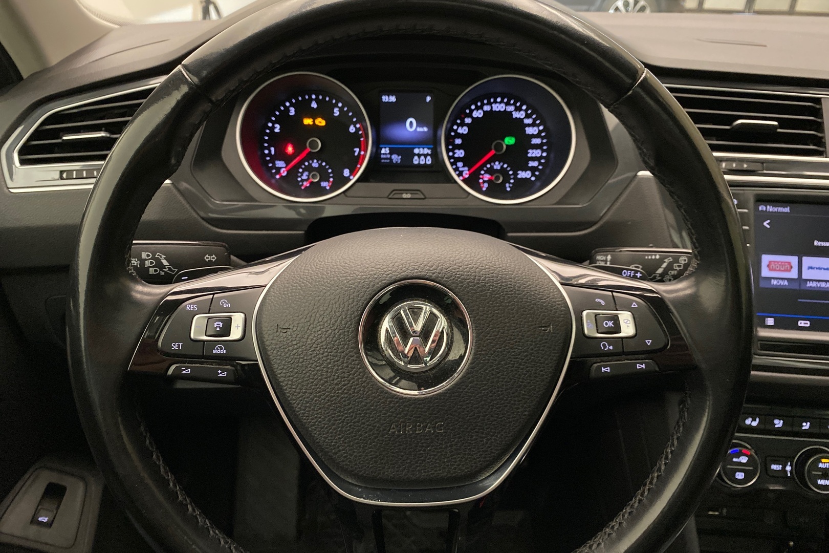 VOLKSWAGEN Tiguan 2017