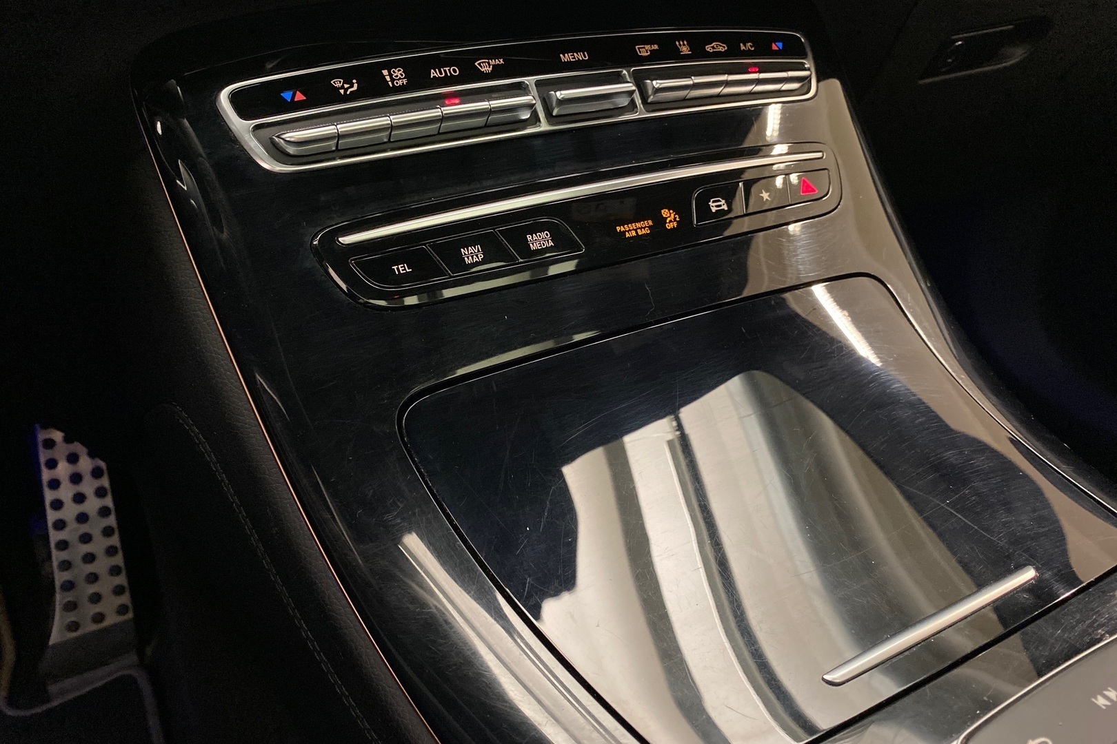 MERCEDES-BENZ EQC 2021