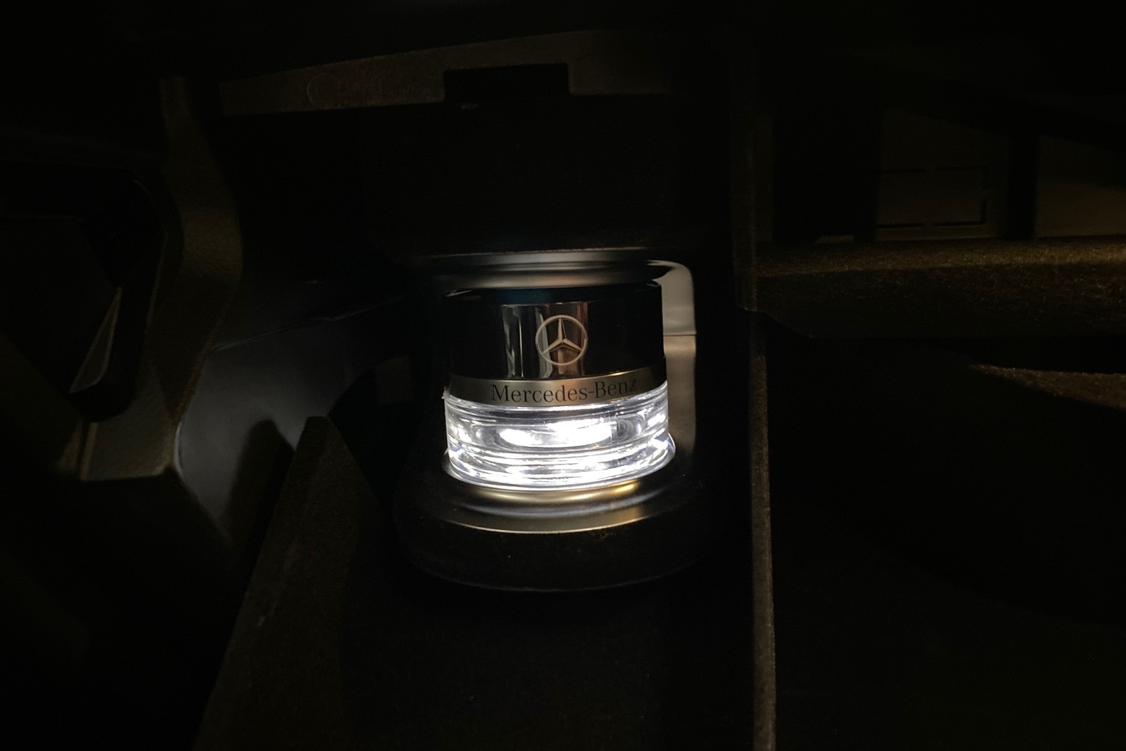 MERCEDES-BENZ EQC 2021