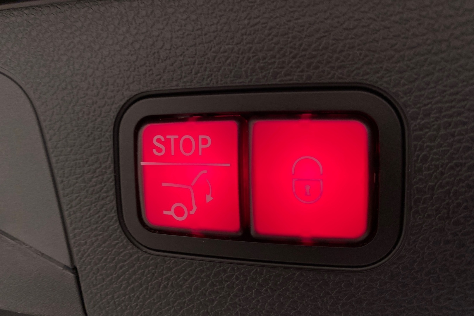 MERCEDES-BENZ EQC 2021