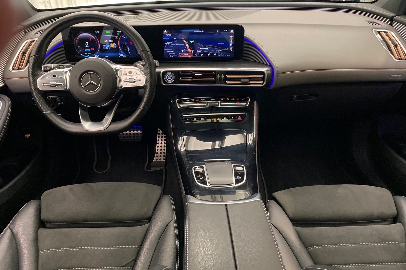 MERCEDES-BENZ EQC 2021