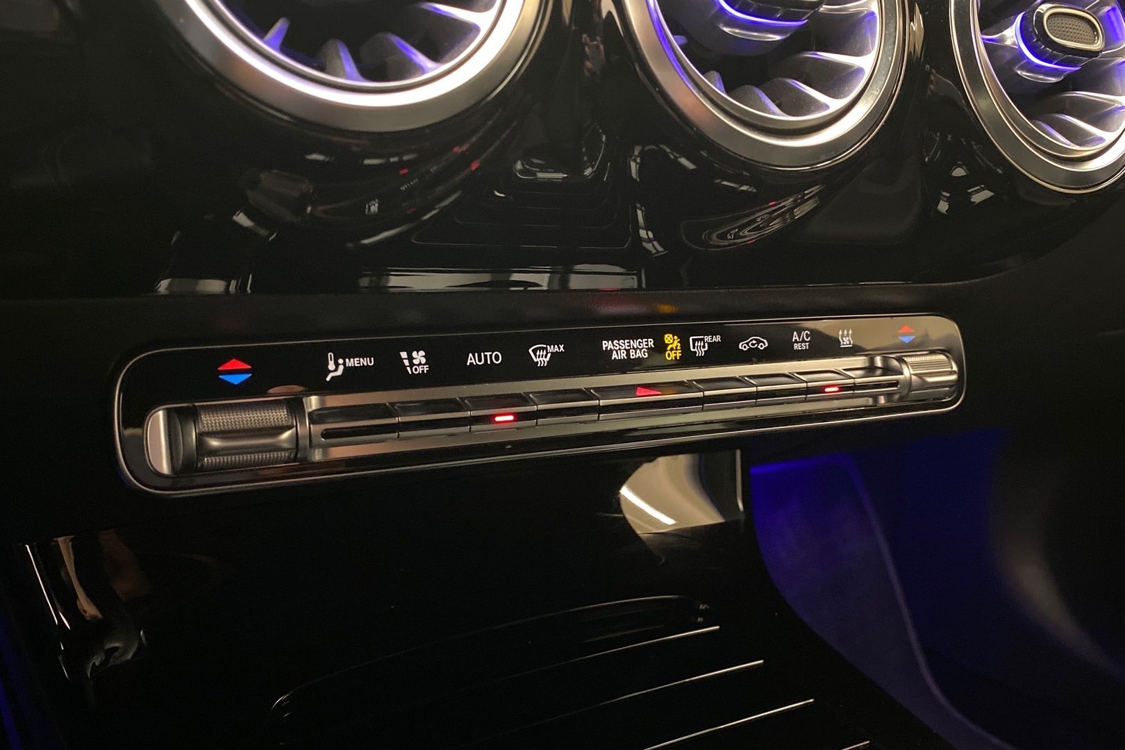 MERCEDES-BENZ CLA 2021