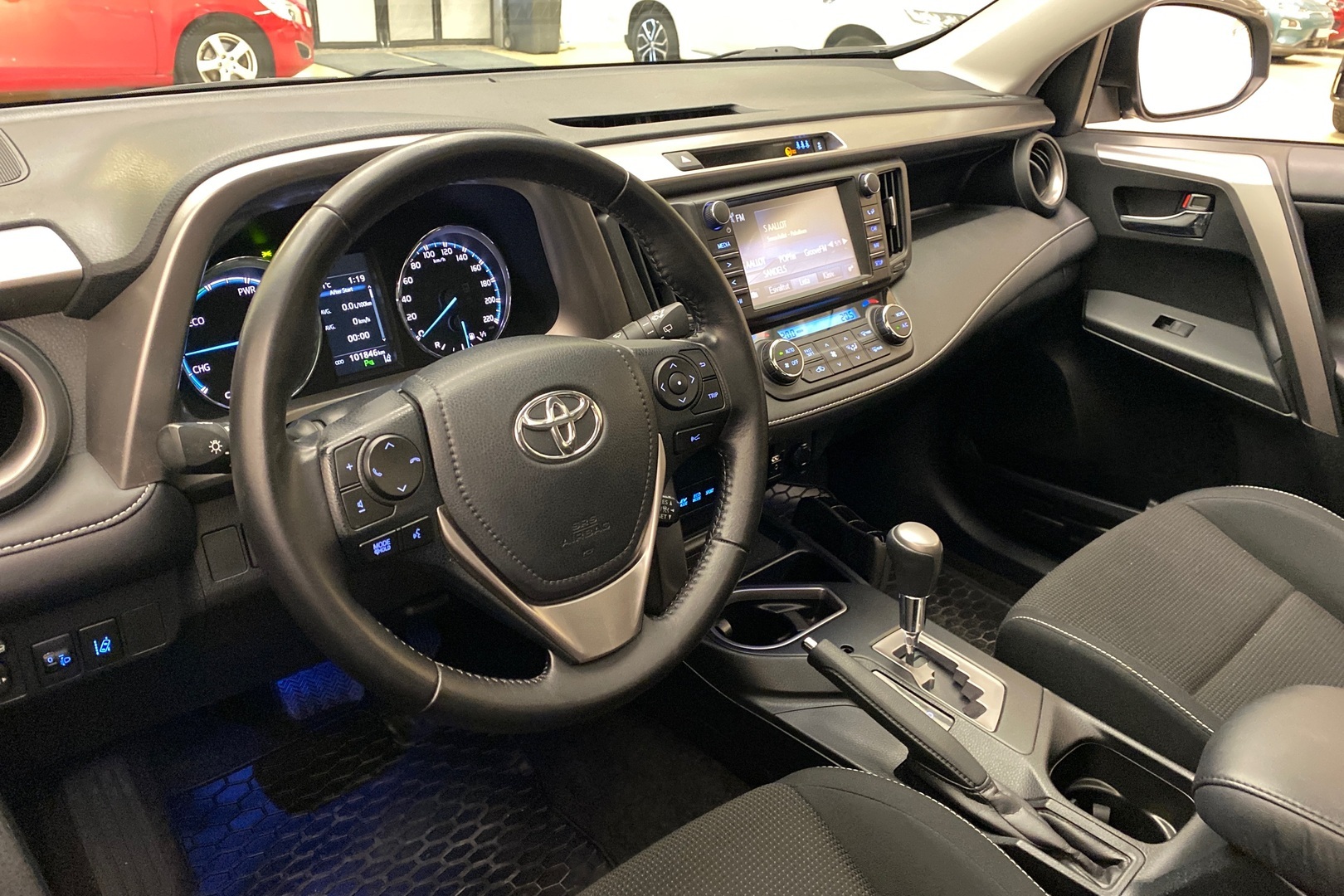 TOYOTA RAV4 2017
