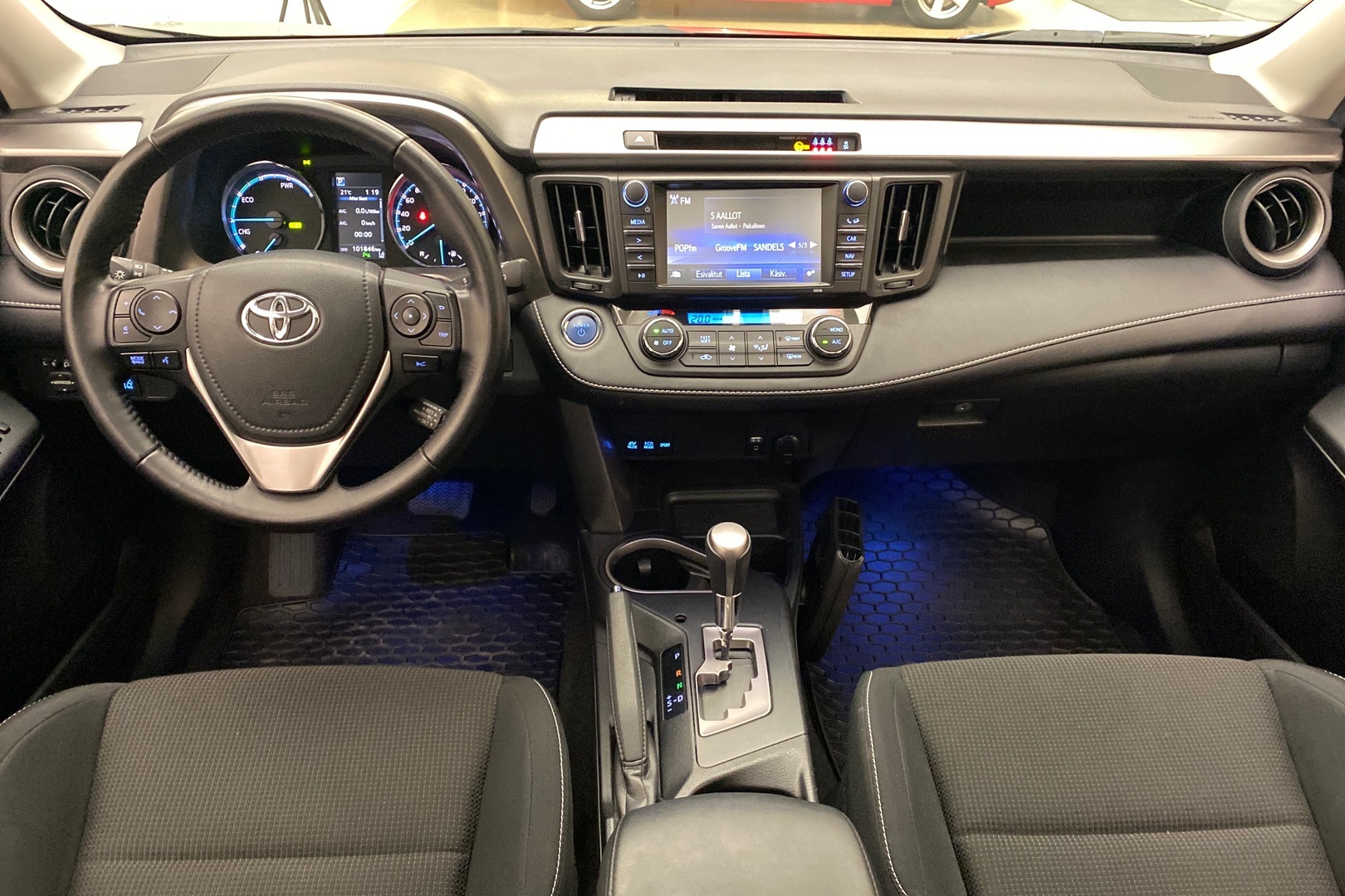 TOYOTA RAV4 2017