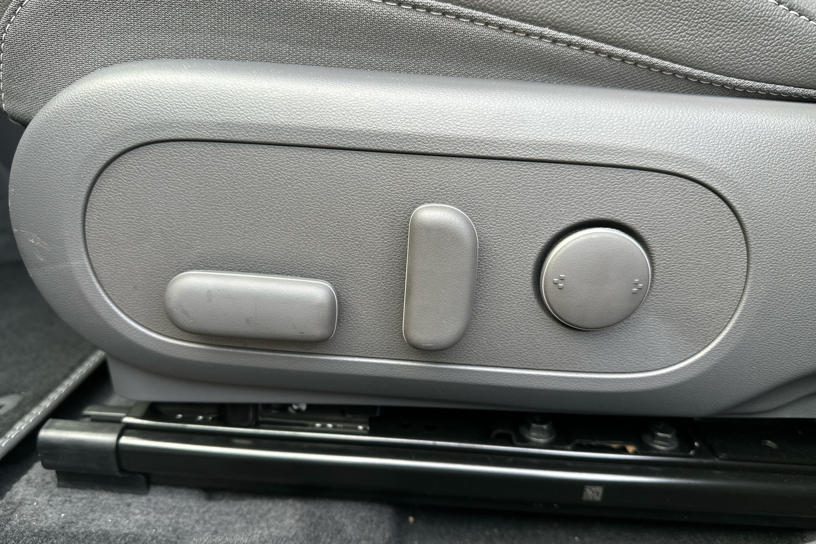 HYUNDAI KONA Electric 2024